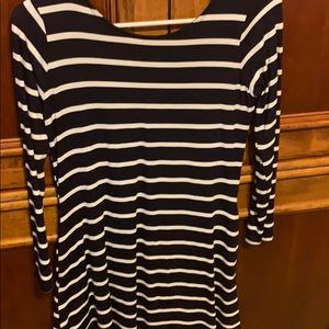 Women’s dress with pockets